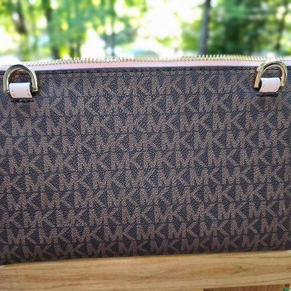 Gorgeous Pink Charlotte Large Saffiano Leather 3-in-1 Tote Bag!! - Picture 8 of 16